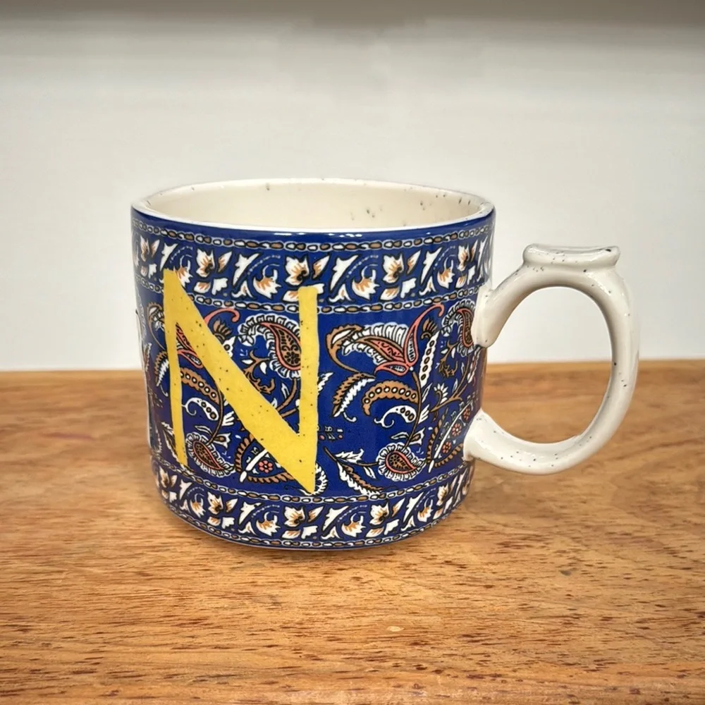 Anthropologie Monogram N Coffee Mug Paisley Leave Thumb Rest Speckled Stoneware